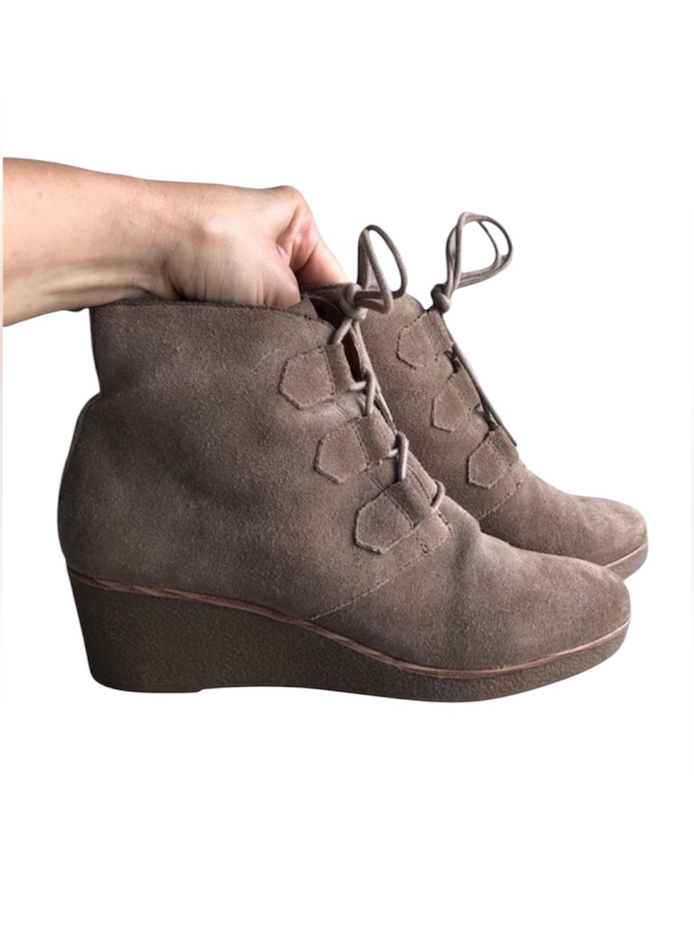 Lucky Brand Jaemmaโ Suede Wedge Ankle Boots in Tan/ Taupe Size 7.5